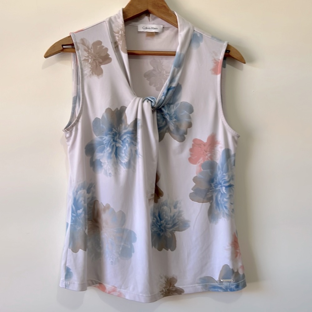 Calvin Klein White Floral Sleeveless Shirt - Size PM
